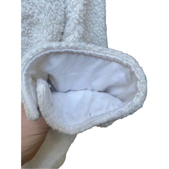 Pac Sun Unisex Faux Fur White Shacket I Size: M/L - Picture 7 of 14